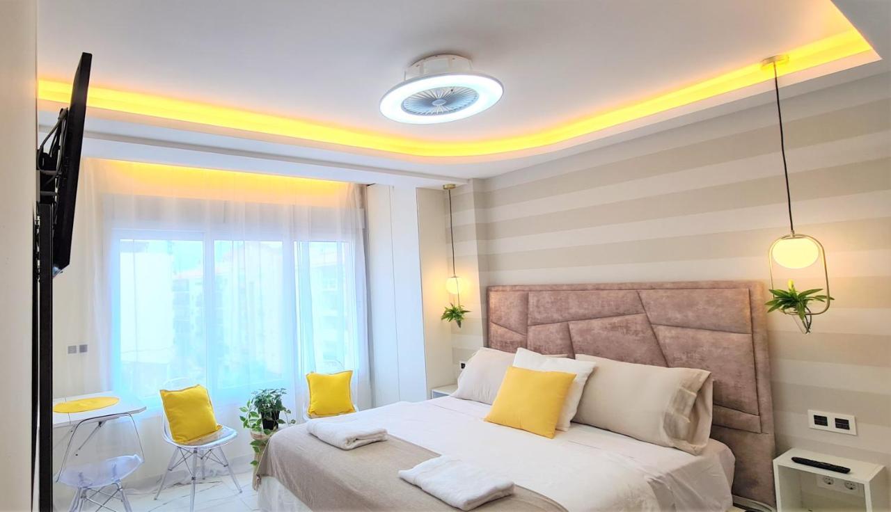 Estepona Rada Beach Abc Apartments & Estudios A ภายนอก รูปภาพ