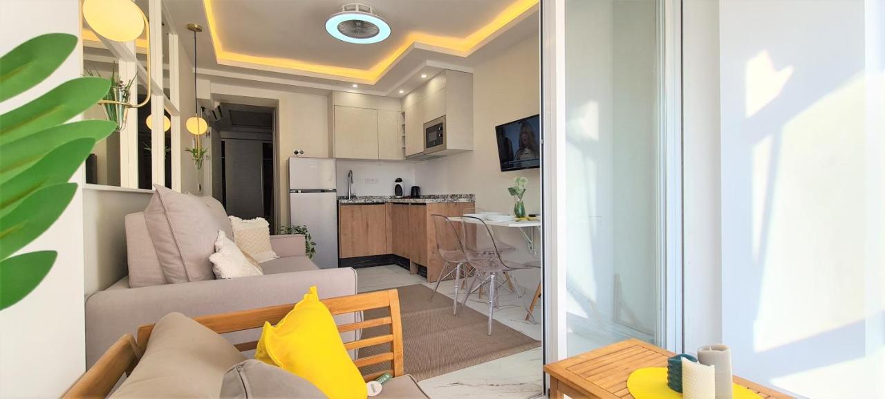 Estepona Rada Beach Abc Apartments & Estudios A ภายนอก รูปภาพ